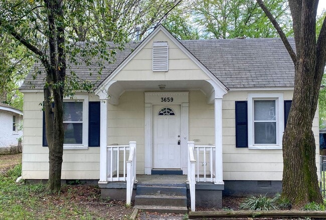 Primary Photo - 3 bed, 2 bath near Highland and Spottswood