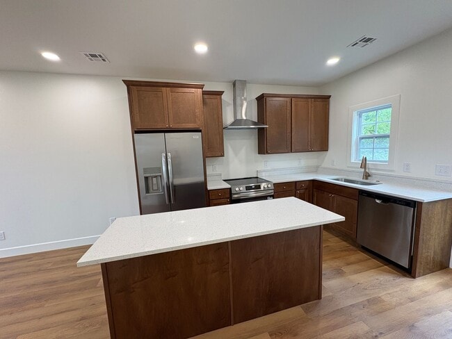 Building Photo - New Build- 3 bedroom, 2.5 bathroom home fo...
