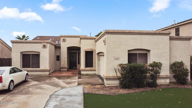 Building Photo - 2320 S Sorrelle