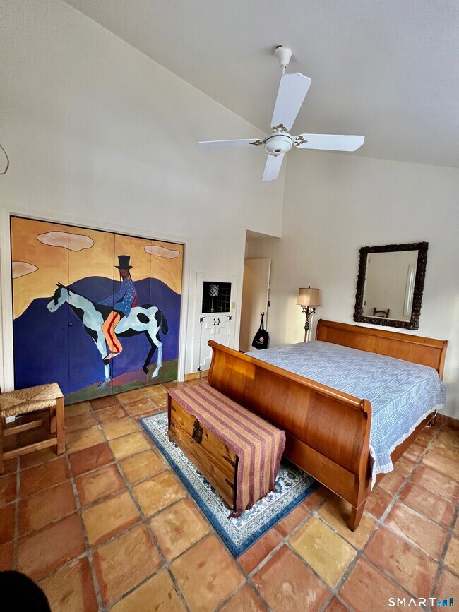 Building Photo - 290 Cliffside Dr