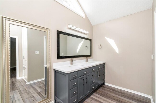 Building Photo - 7490 Quency Dr