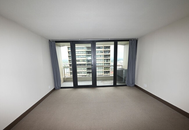 Building Photo - 255 SW Harrison St