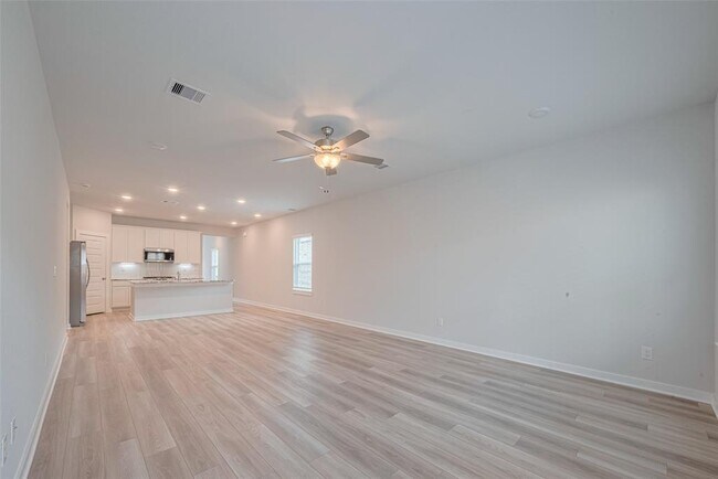 Building Photo - 8438 Sweet Cherry Ln