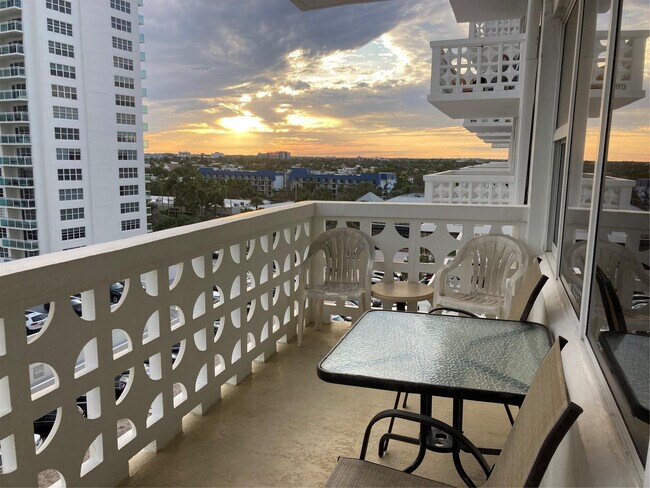 Building Photo - 4010 Galt Ocean Dr