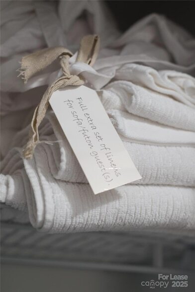 Building Photo - 3945 Rockfern Rd