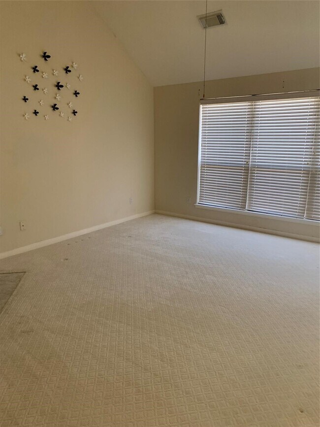 Building Photo - 2621 Tidenhaven Dr