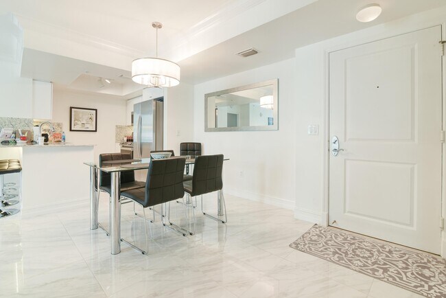 Building Photo - 99 SE Mizner Blvd