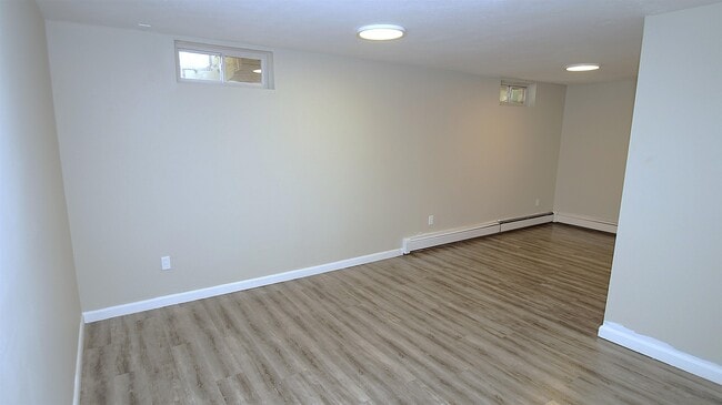 Building Photo - 29 High St