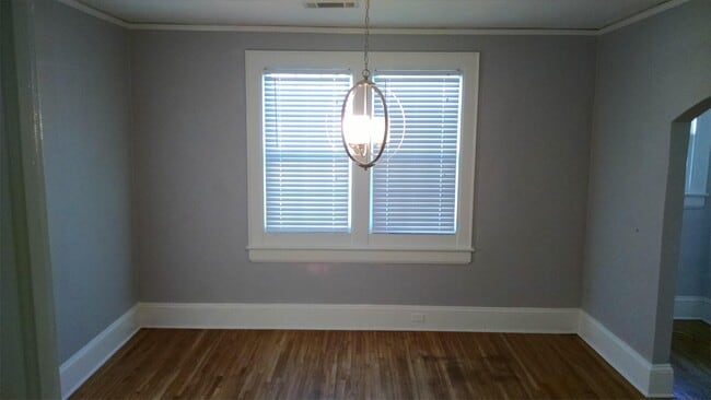 Building Photo - 2022 Madison Ave