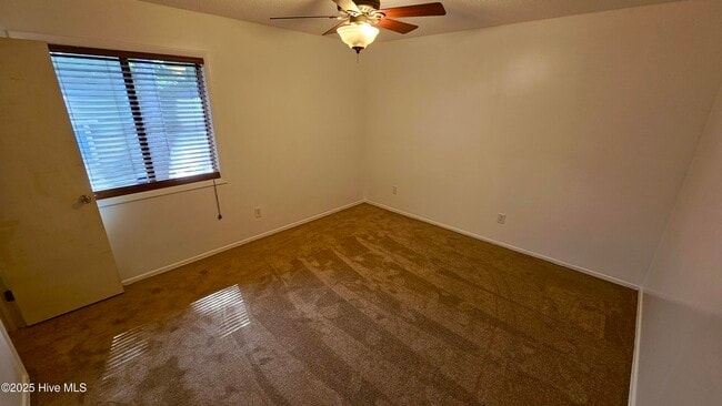 Building Photo - 709 Terrace Ct