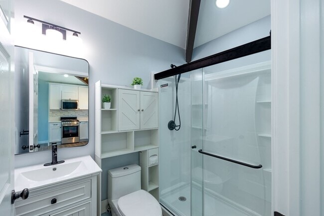 Building Photo - 1 Bedroom + 1 Bathroom ADU | Cal-Gisler | Oxnard | Unfurnished