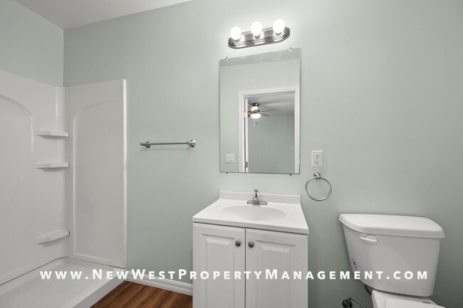 Building Photo - Charming Barrio Logan Studio - Available Now!