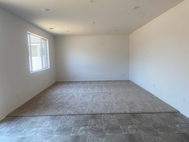 Building Photo - Like New Menifee 4 Bedroom Home