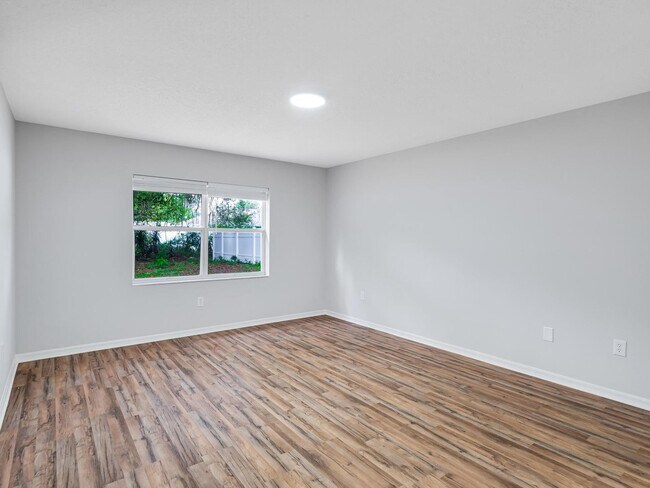 Building Photo - 91 Pebble Beach Dr