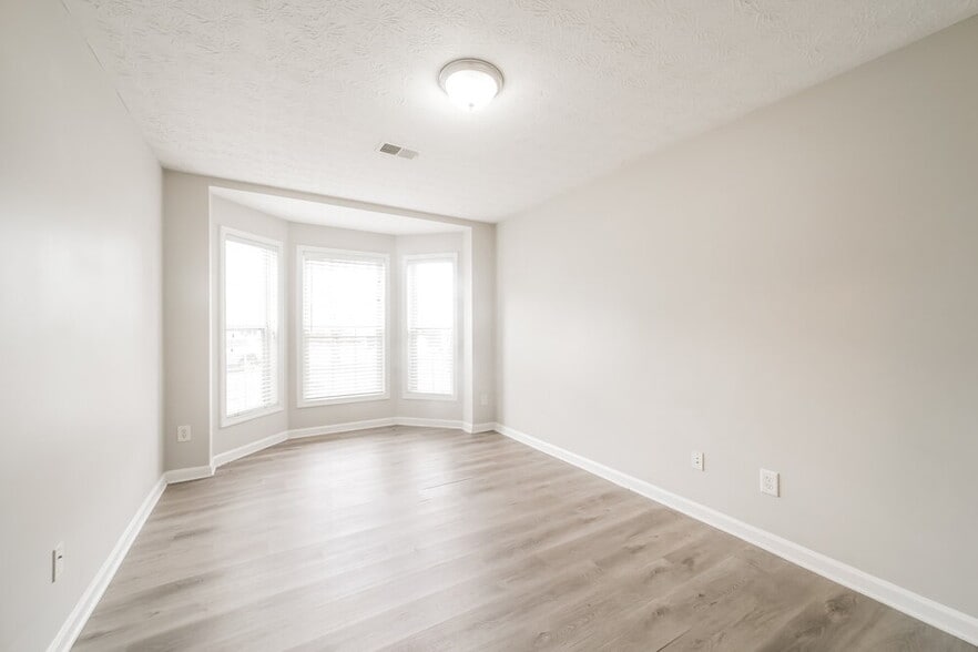 Building Photo - 109 Alessie Dr