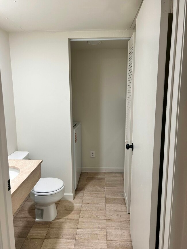 Building Photo - 3919 Buena Vista St