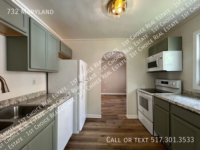 Building Photo - 732 Maryland-