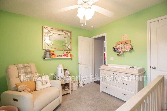 Building Photo - 3100 Gatewood Dr