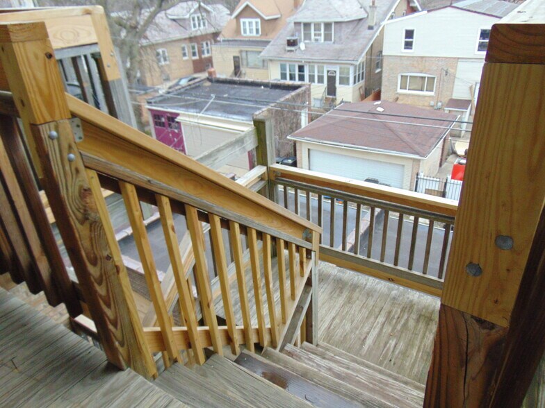 Building Photo - 8221 S Eberhart Ave