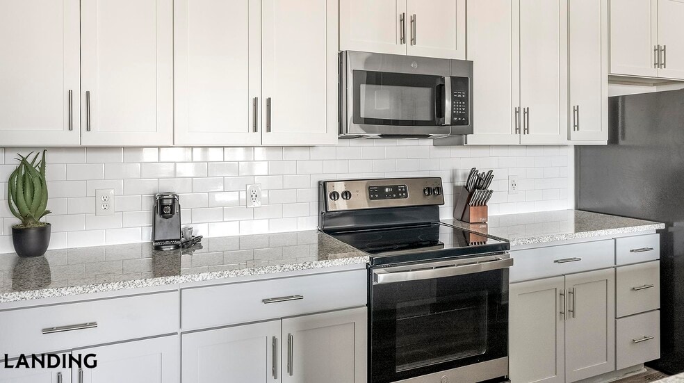 Building Photo - 100 Wildwood Ct