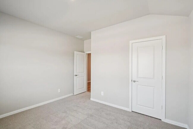 Building Photo - 512 Midnight Oak Dr