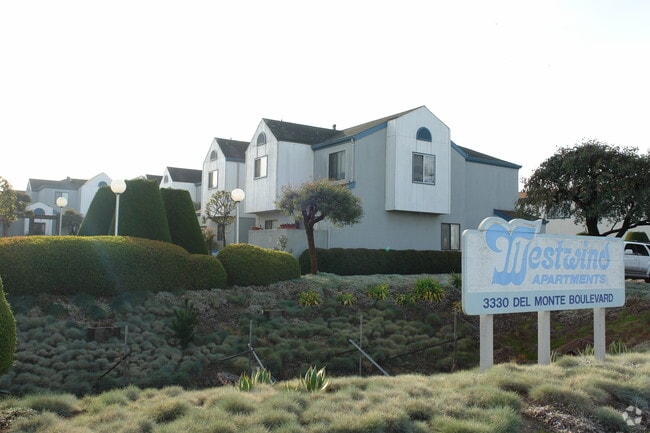 Primary Photo - Westwind Apartments