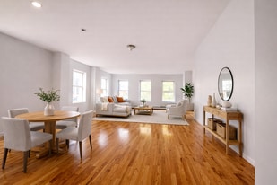 Building Photo - 2408 Beverley Rd