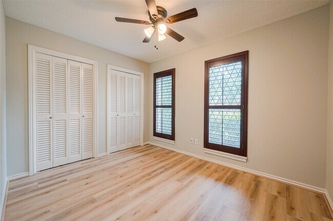 Building Photo - 15511 Rana Ct
