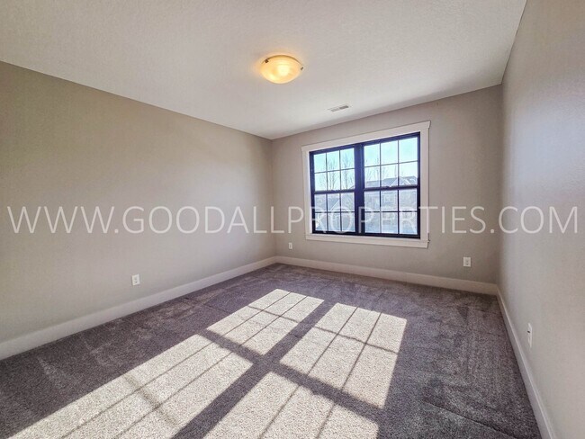 Building Photo - 4-Bedroom Walkout with 3-Car Garage in Waukee Schools