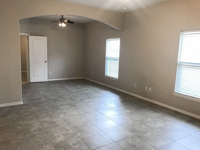 Building Photo - 13828 Guildhall Cir