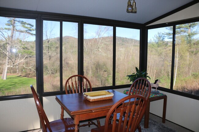 Building Photo - 104 Underwood Rd