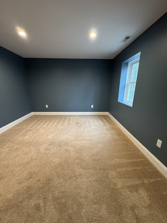 Building Photo - 156 Walnut Heights Ln