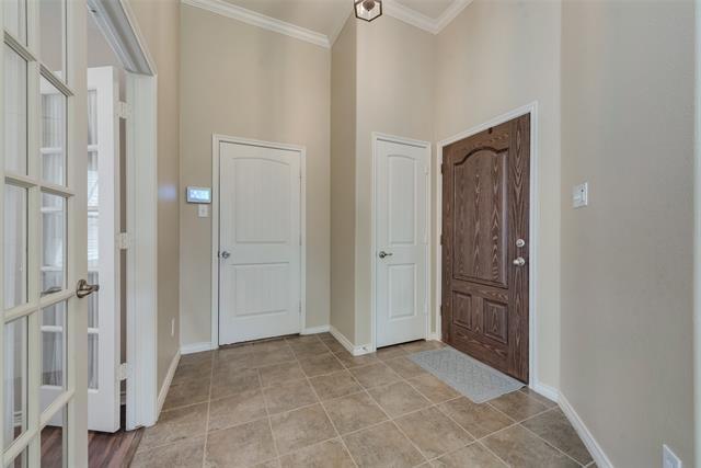 Building Photo - 10413 Canyon Lake View