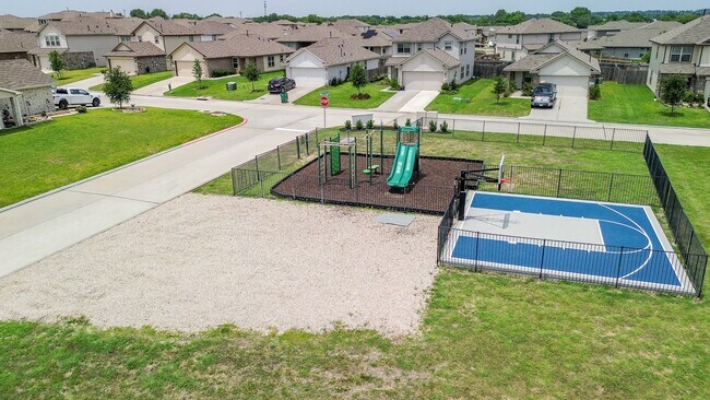 Building Photo - 11072 N Lake Mist Ln