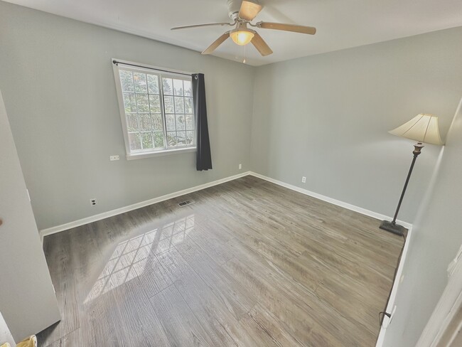 Building Photo - 1302 Clayton Marsh Dr