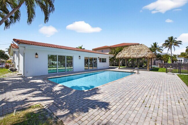 Building Photo - 1254 SW 4th Ct