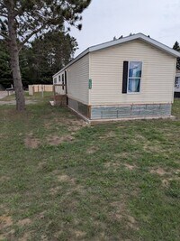 Building Photo - 1458 S 170th Ave