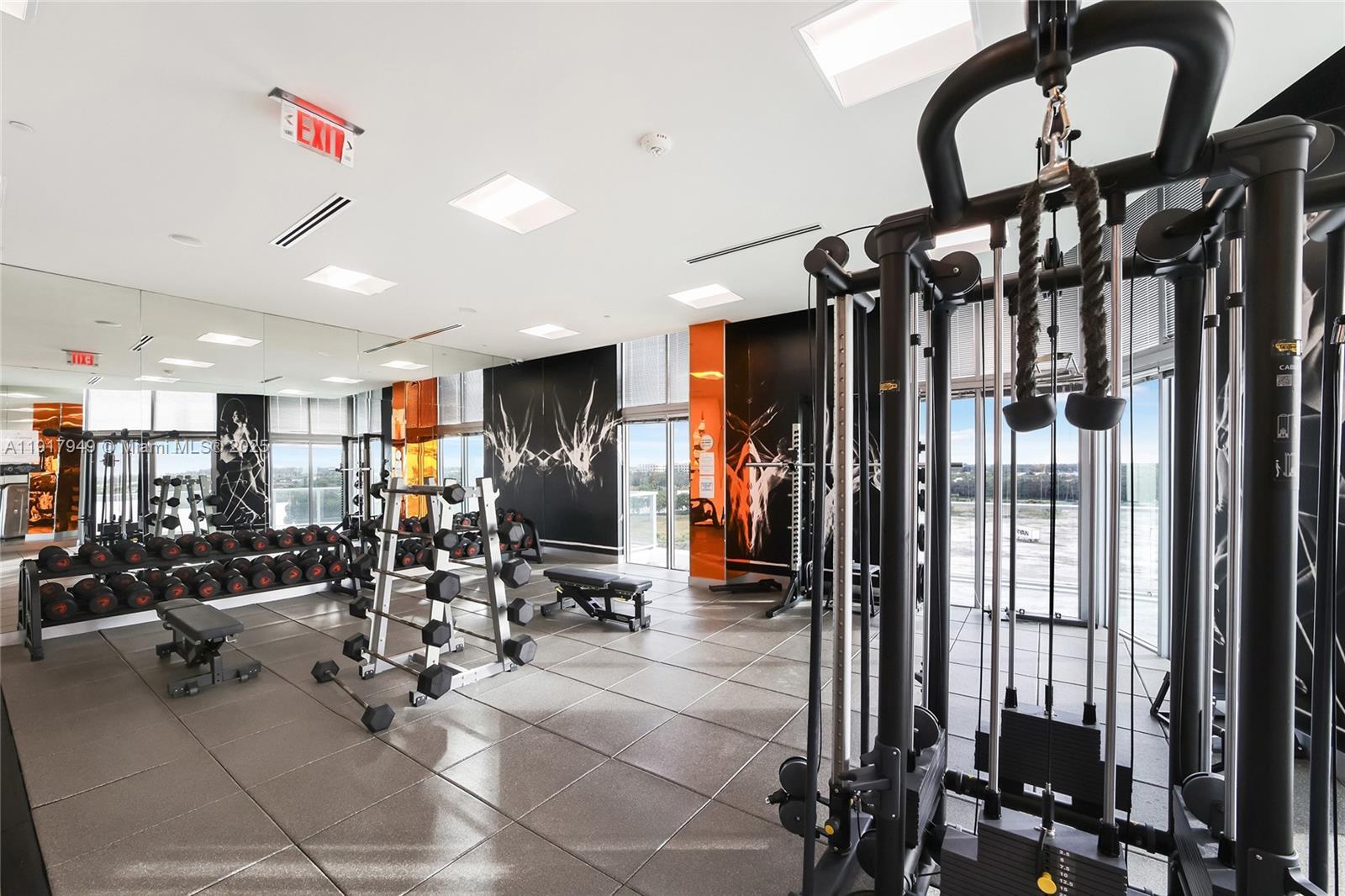 Building Photo - 2000 Metropica Way