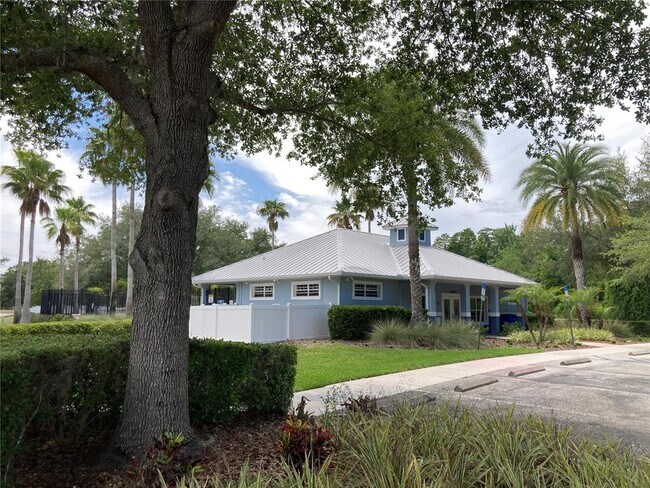 Building Photo - 15848 Leatherleaf Ln