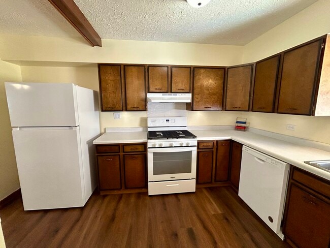 Building Photo - 1000 Kern St