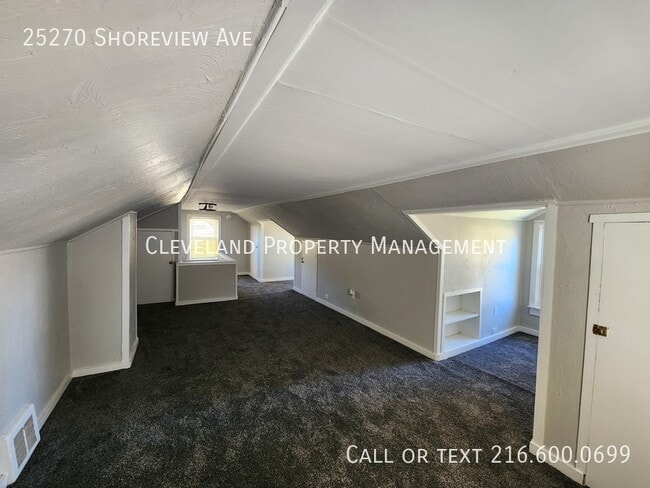 Building Photo - 25270 Shoreview Ave