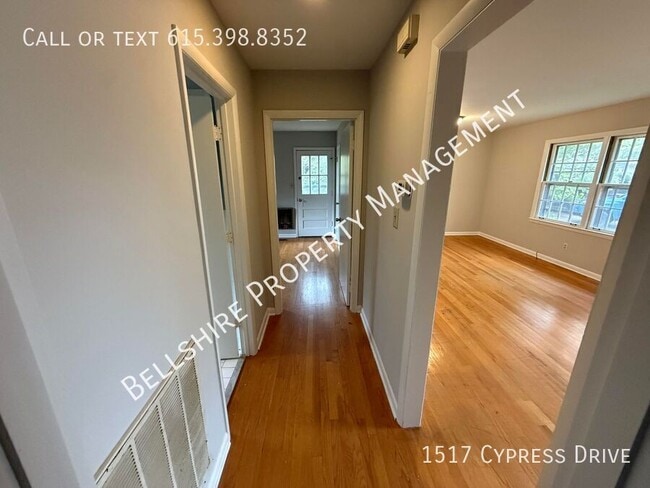 Building Photo - 1517 Cypress Dr