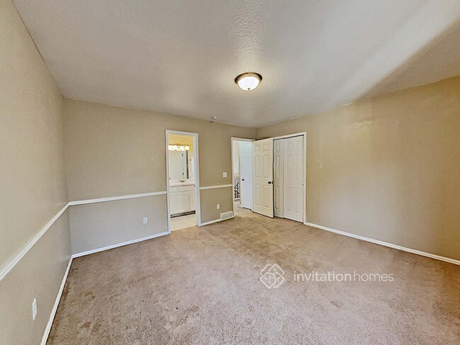 Building Photo - 9494 Palisade Ct