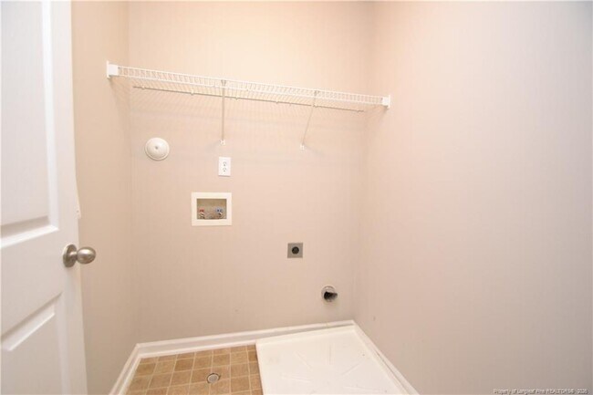 Building Photo - 7830 Clover Creek Ct