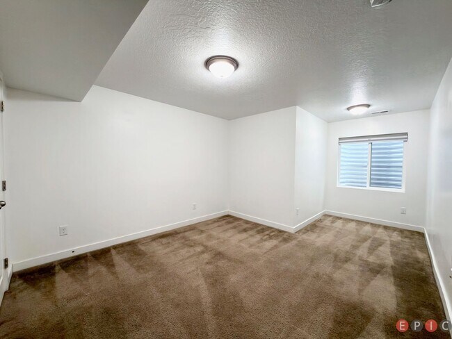 Building Photo - 4430 W 2550 N