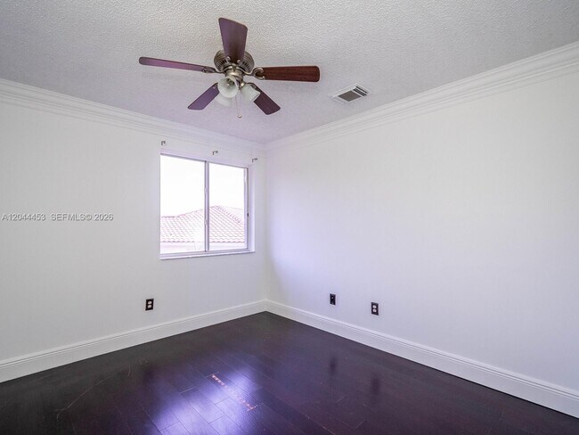 Building Photo - 351 SW 184th Terrace
