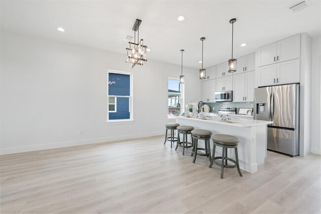 Building Photo - 25206 Sausalito Dr