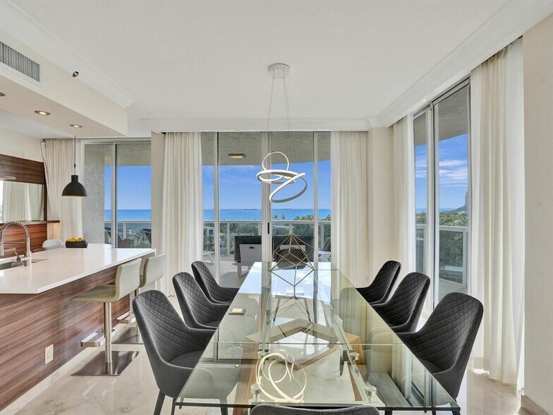 Building Photo - 3100 N Ocean Blvd