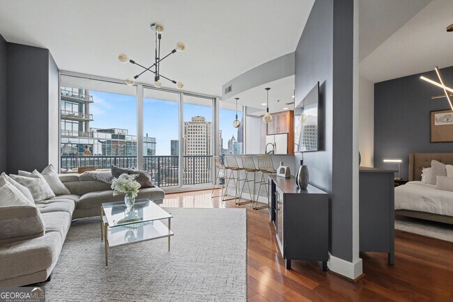 Building Photo - 1080 Peachtree St NE