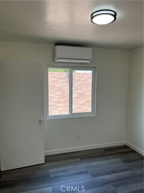 Building Photo - 1257 Velasco St